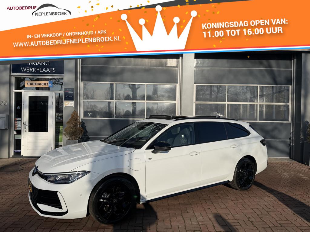 Volkswagen Passat Variant 1.5 eHybrid R-Line Edition | 272 P, Euro 6, 4 cilinders, Wit, Origineel Nederlands