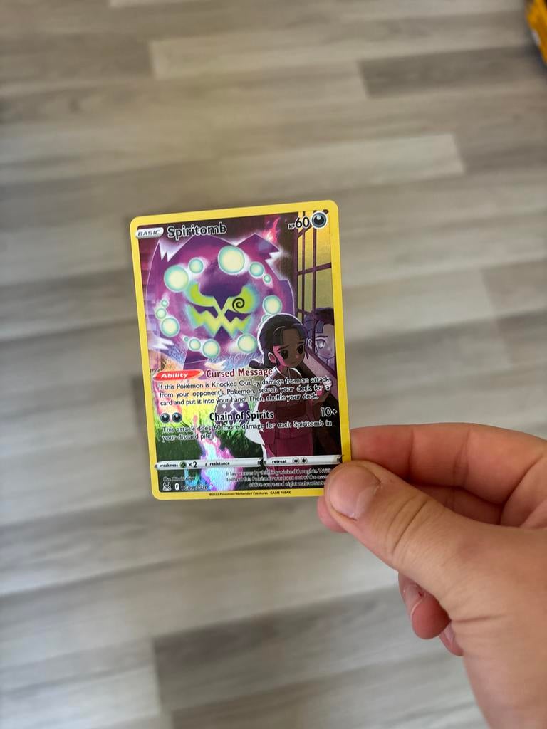 Spiritomb Pokémon Kaart - Zo goed als nieuw, Ophalen of Verzenden, Zo goed als nieuw, Losse kaart, Foil