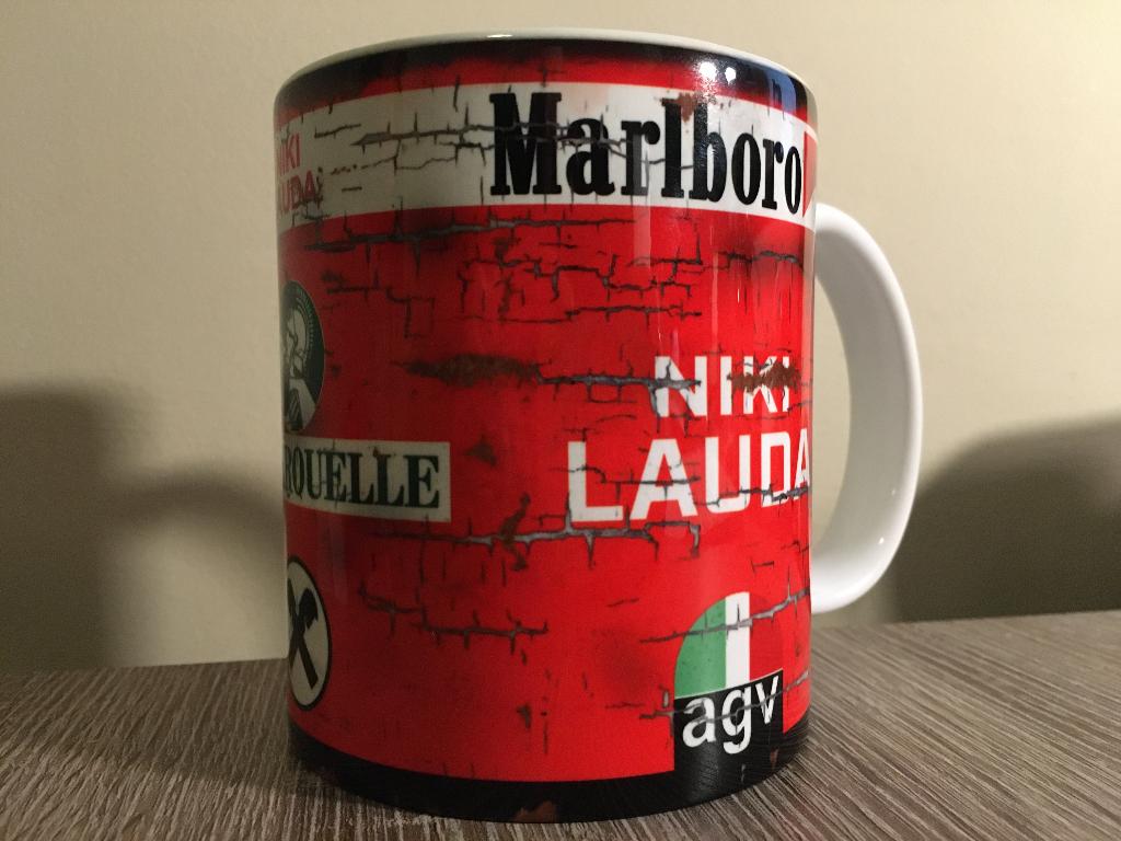 ✅ Niki Lauda Helmet mok Vintage olie F1 Autosport NIEUW, Verzamelen, Automerken, Motoren en Formule 1, Ophalen of Verzenden, Nieuw