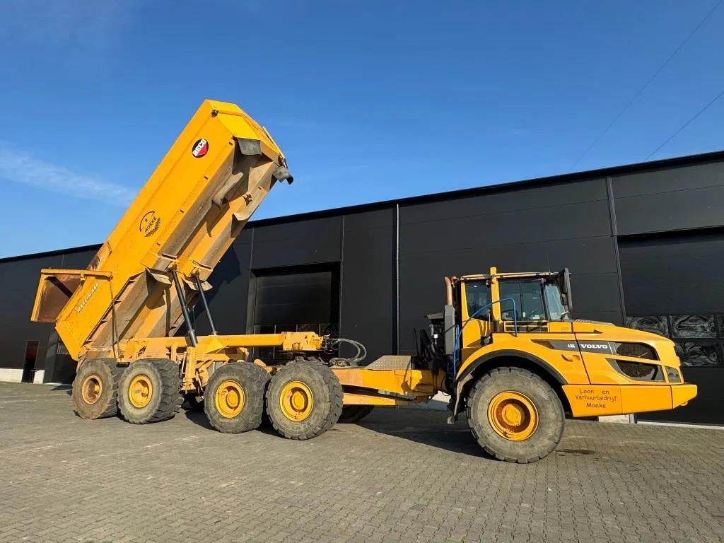 Volvo A30G Met Beco Maxxim 600 oplegger TOP CONDITION !, Zakelijke goederen