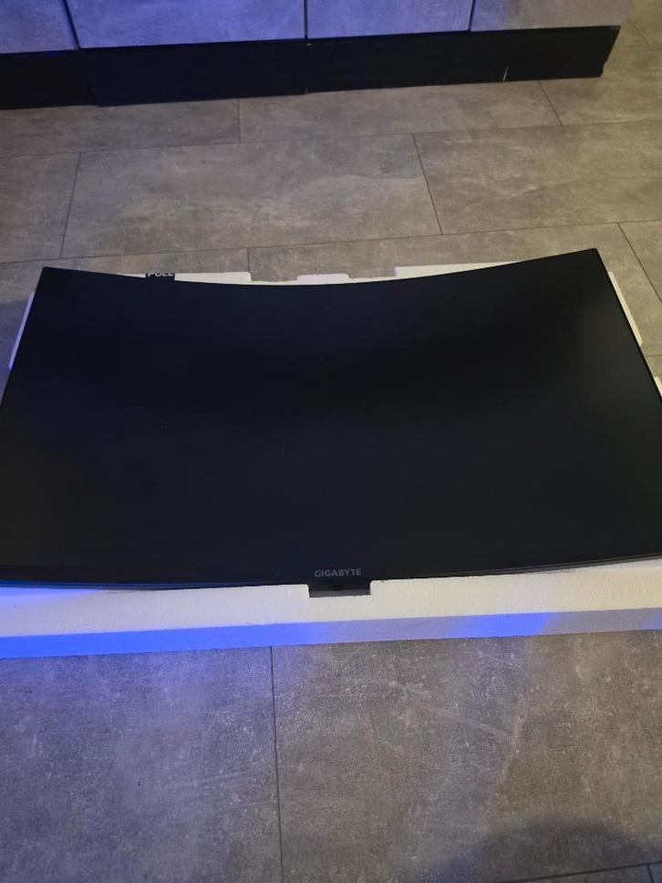 Gaming monitor GIGABYTE GS32QC, Computers en Software, Monitoren, Zo goed als nieuw, 151 t/m 200 Hz, DisplayPort, HDMI, Gaming