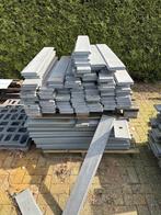 Kunststof rabatdelen voor paardenboxen - Duurzaam & Onderhou, Ophalen, Gebruikt, 25 tot 50 mm, 250 tot 300 cm