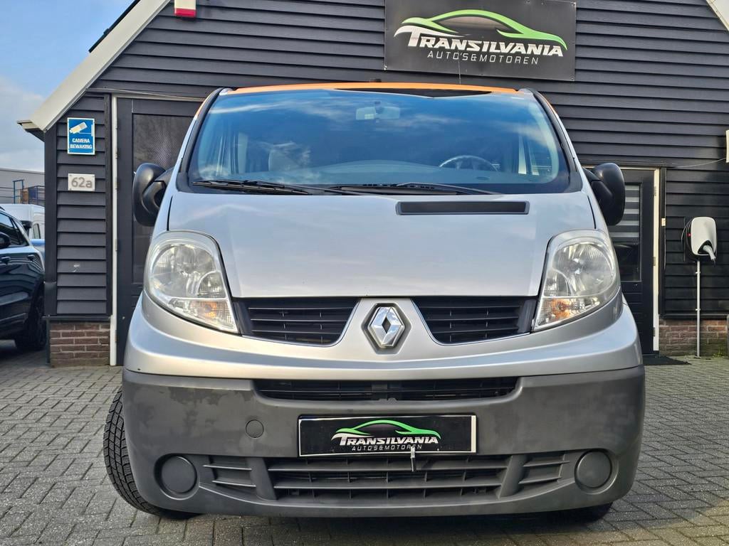 Renault Trafic Passenger 2.0 dCi T27 L1H1 Authentique/EURO5, Auto's, Renault, Euro 5, 8 stoelen, 1887 kg, Origineel Nederlands