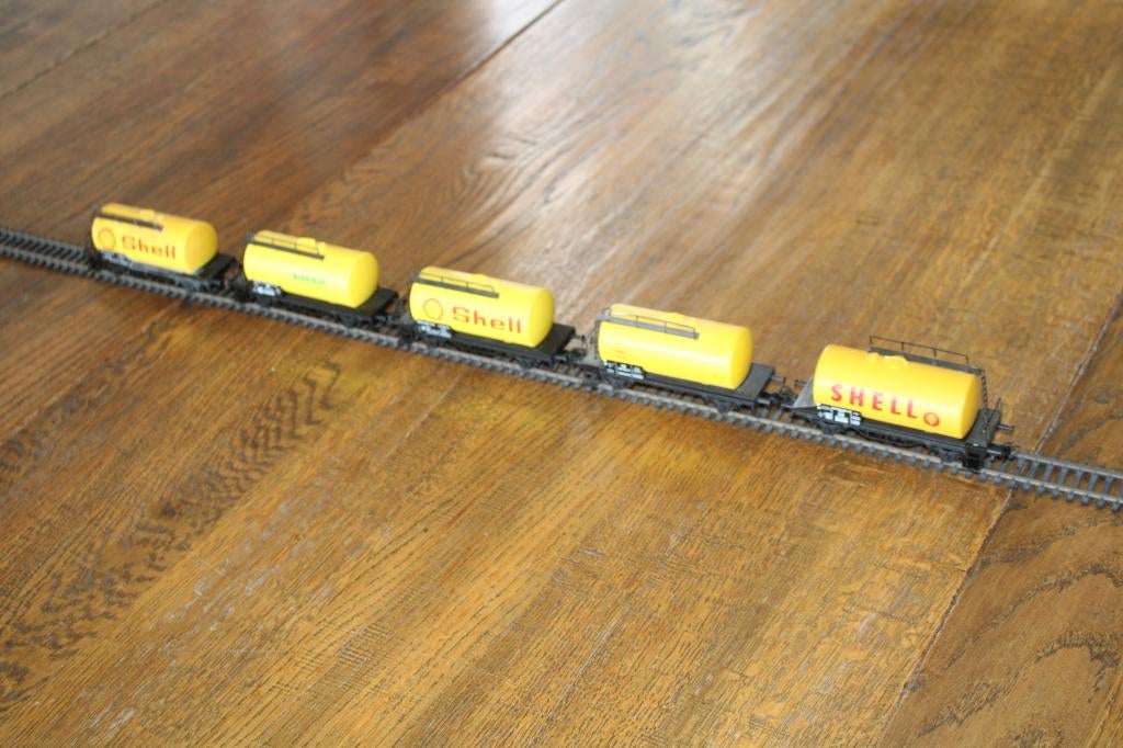 Märklin  Vijf Branstofwagons Shell +, Wisselstroom, Gebruikt, Wagon, Ophalen of Verzenden