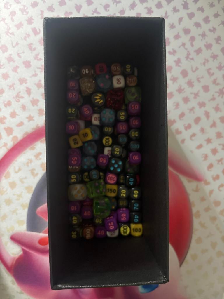 Grote collectie dobbelstenen voor diverse spellen, Een of twee spelers, Ophalen of Verzenden, Gebruikt