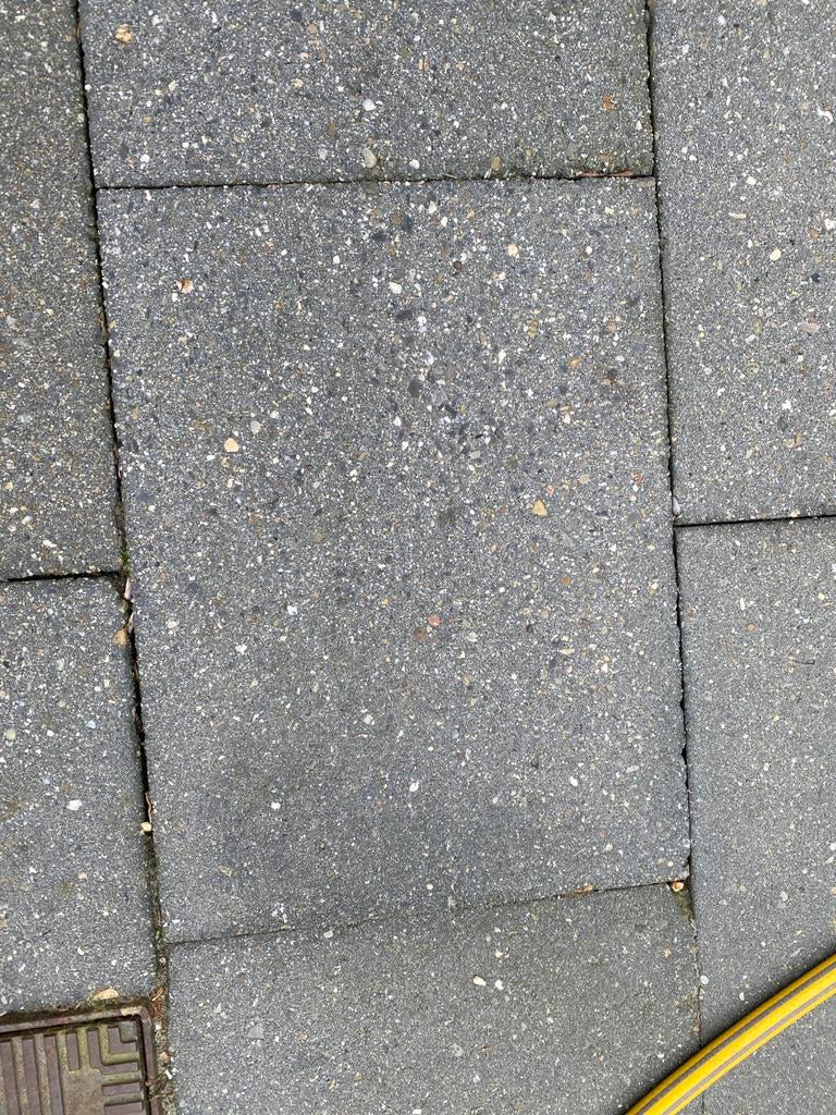 Gratis tegels, Ophalen, Zo goed als nieuw, 10 m² of meer, Beton