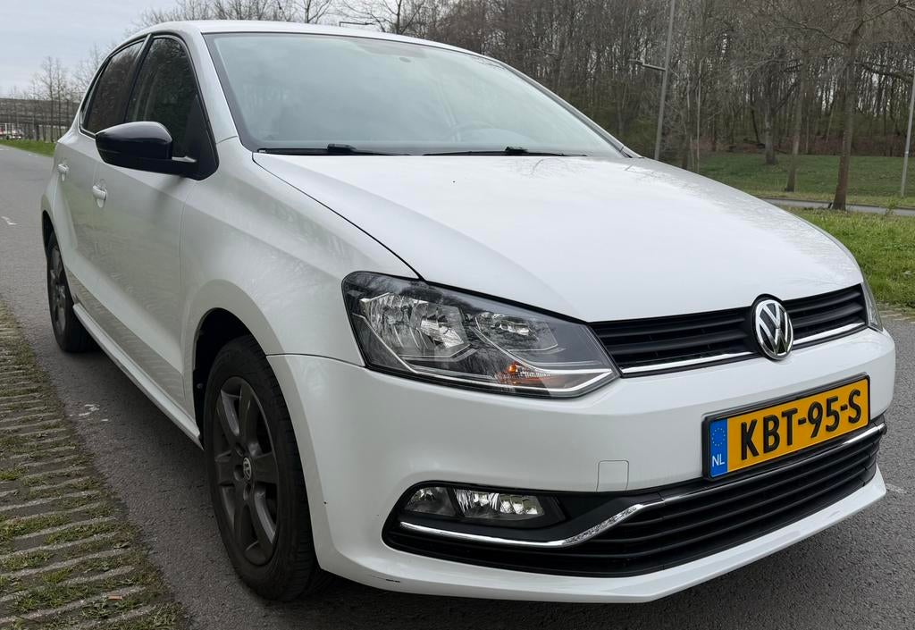 Volkswagen Polo 1.0 benzine Carplay Facelift zeer netjes!, Auto's, Volkswagen, Euro 6, Wit, Handgeschakeld, Particulier