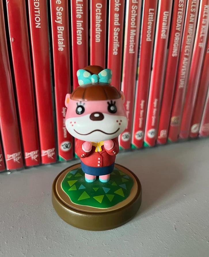 Amiibo Lottie (Animal Crossing), Spelcomputers en Games, Games | Nintendo Switch, Zo goed als nieuw, Overige genres, 1 speler