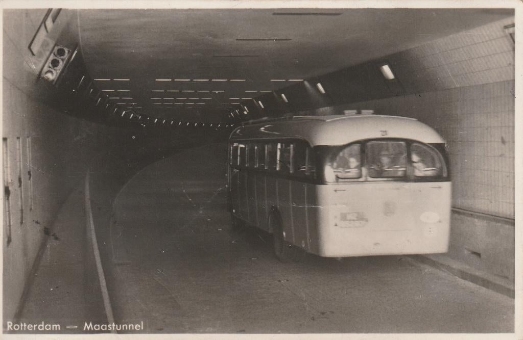 ROTTERDAM Maastunnel met Bus 1951, Verzenden, 1940 tot 1960, Gelopen, Zuid-Holland