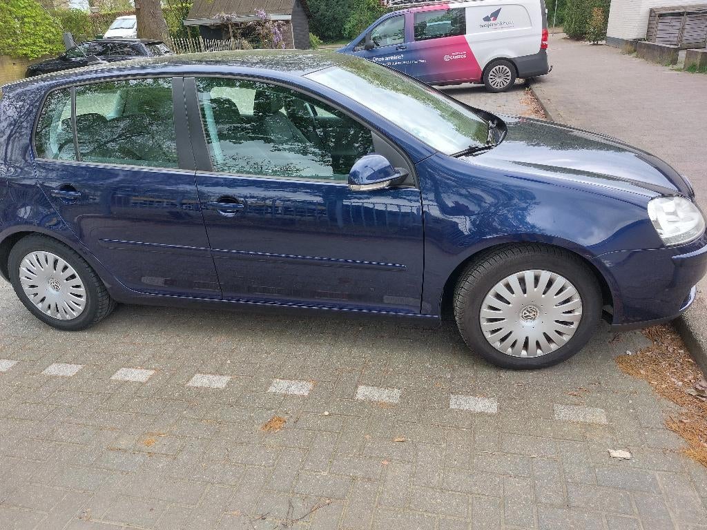VW Golf 1.9 TDI  (77KW) BLUEMOTION, Auto's, Volkswagen, Stof, 4 cilinders, Blauw, Overige kleuren