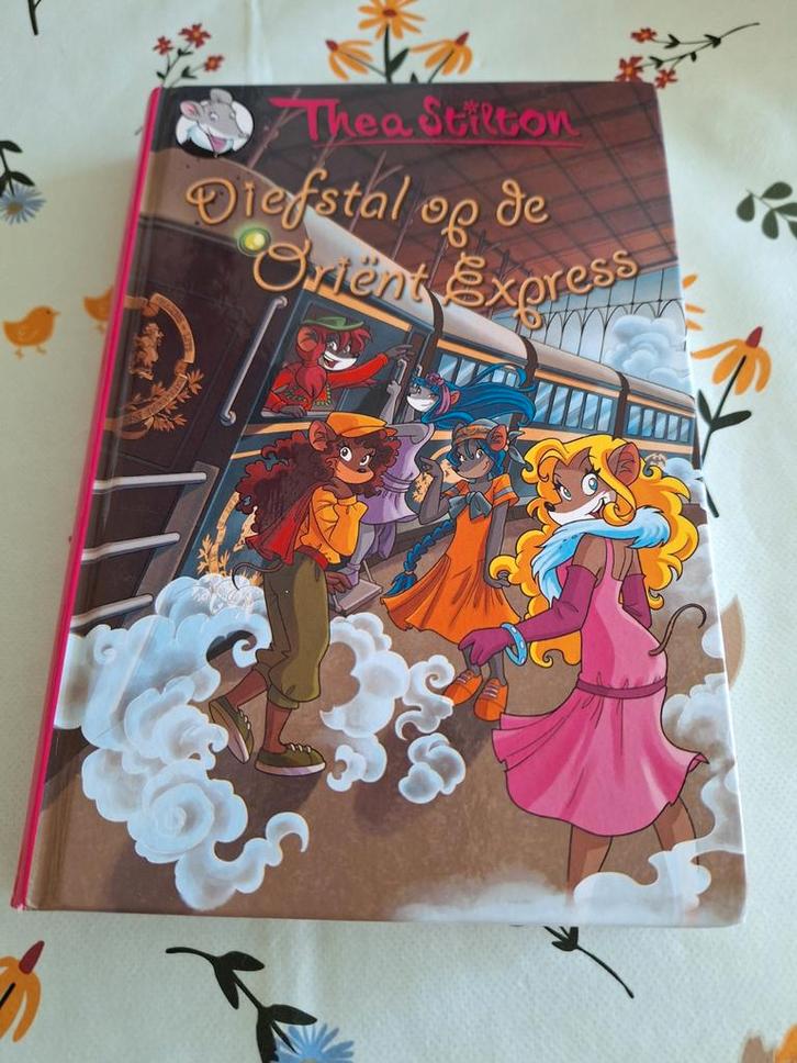 Thea Stilton - Diefstal op de Oriënt Express, Boeken, Kinderboeken | Jeugd | onder 10 jaar, Zo goed als nieuw, Fictie algemeen