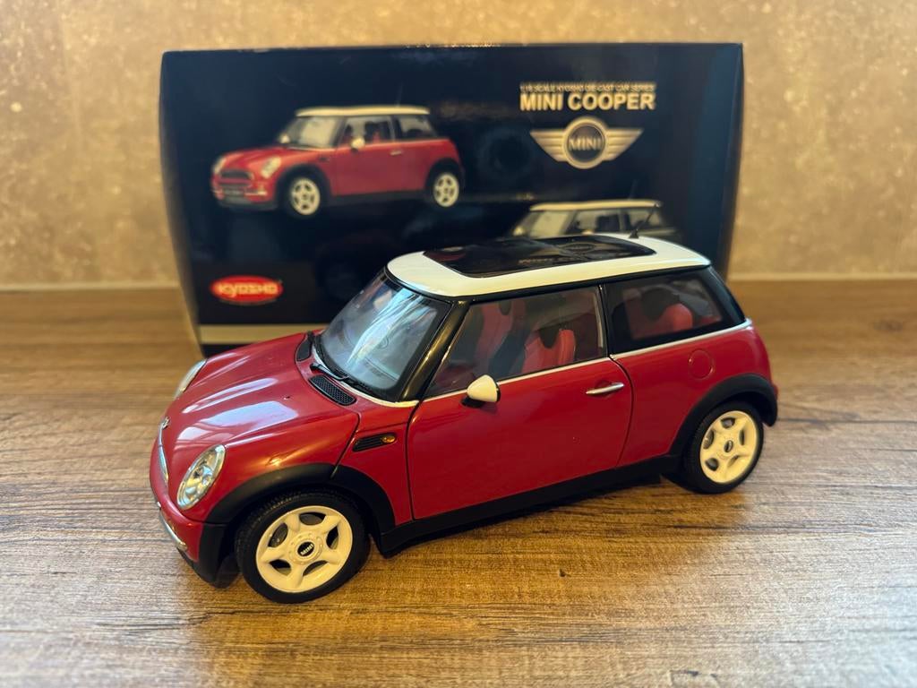 Kyosho Mini Cooper 1/18 rood, Hobby en Vrije tijd, Modelauto's | 1:18, Ophalen of Verzenden, Gebruikt, Auto, Kyosho