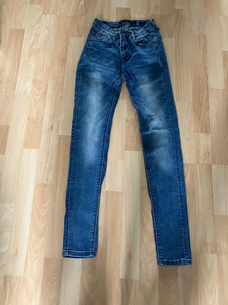 Broeken maat 158/164, Kinderen en Baby's, Kinderkleding | Maat 158, Ophalen of Verzenden, Zo goed als nieuw, Meisje, Broek