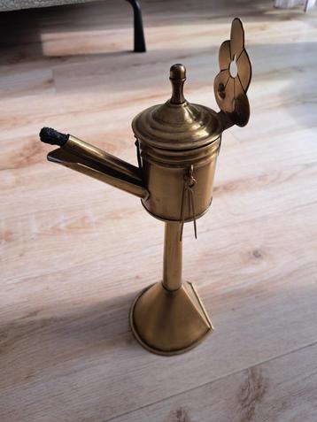 Snotneus, Holland 1850-1870, messing, hoogte: 32 cm beschikbaar voor biedingen