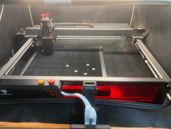 TwoTrees ST2 10W laser- air assist,filter, tent, touchscreen, Doe-het-zelf en Verbouw, Gereedschap | Overige machines, Gebruikt