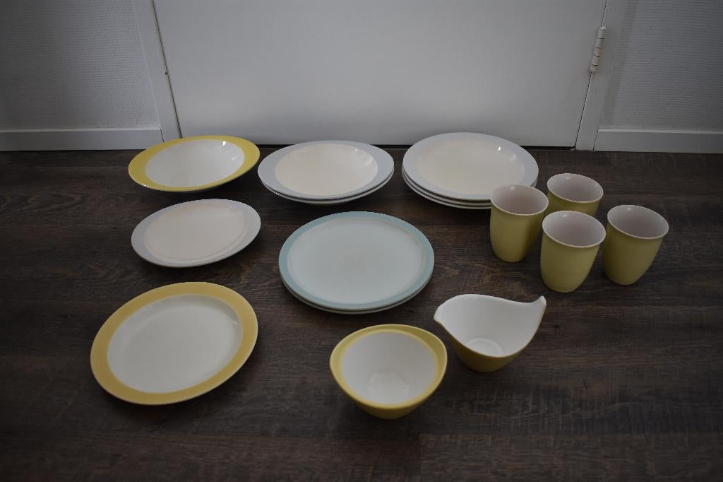 Fris Edam Huizen Regout pastel roze blauw geel servies delen, Ophalen of Verzenden