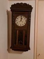 Antieke klok regulator., Ophalen