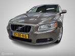 Volvo V70 2.0 Summum/Youngtimer/Leder/Xenon/Cruise/Trekhaak, Auto's, Volvo, Voorwielaandrijving, 145 pk, Gebruikt, 4 cilinders