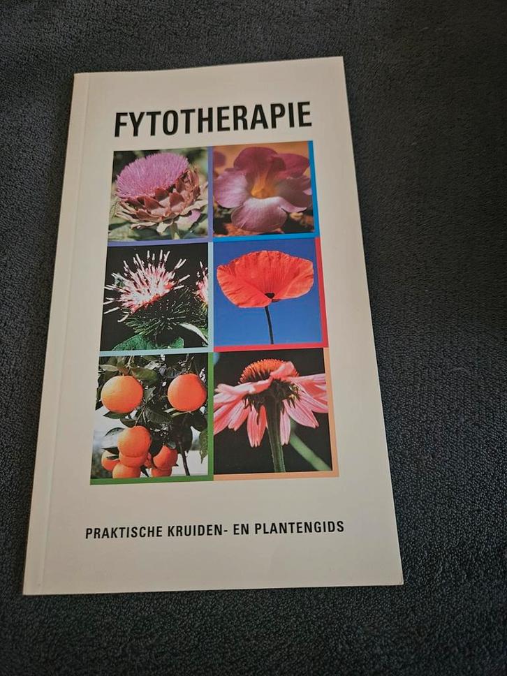 Fytotherapie: Praktische Kruiden- en Plantengids, Boeken, Hobby en Vrije tijd, Zo goed als nieuw, Overige onderwerpen, Ophalen of Verzenden