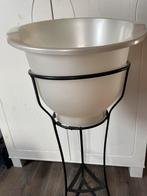 Mooi parelmoer wit baby bad op vintage standaard., Ophalen of Verzenden, Zo goed als nieuw, Badje, Standaard