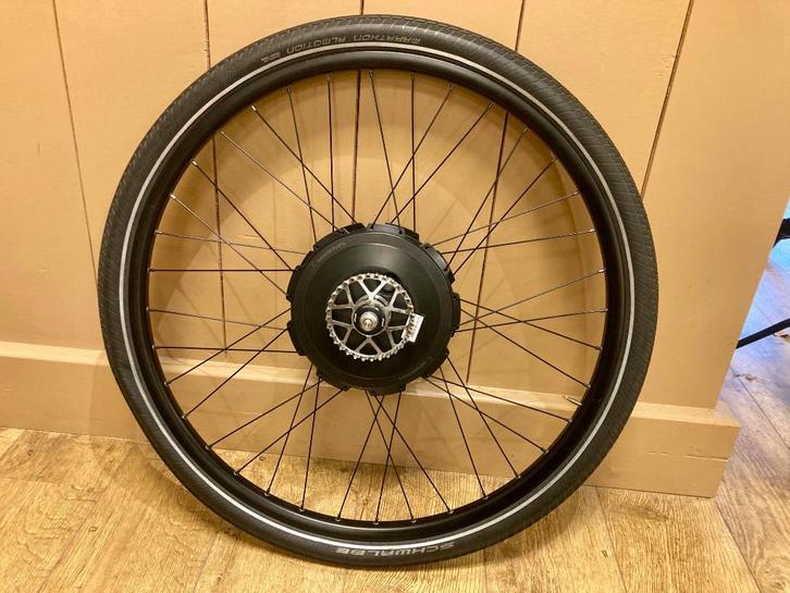 Neodrives Z20 achterwiel 28", Fietsen en Brommers, Fietsonderdelen, Zo goed als nieuw, Algemeen, Wiel, Ophalen