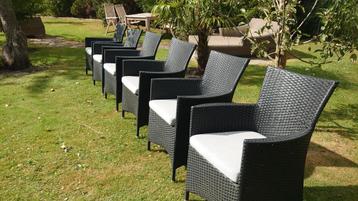 Set van 6 mooie wicker tuinstoelen  beschikbaar voor biedingen