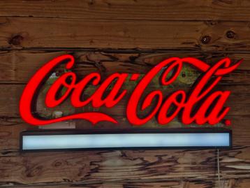 Coca cola lichtbak reclame verlichting. beschikbaar voor biedingen