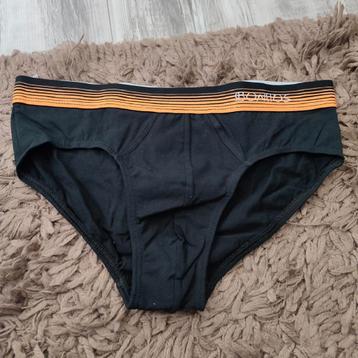 Slip maat L, gratis verzonden  beschikbaar voor biedingen