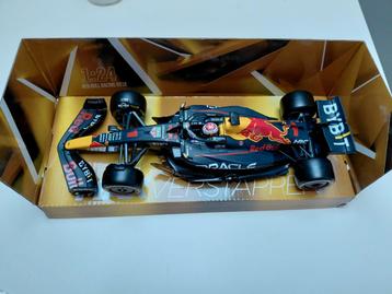 Red Bull RB18 Schaalmodel - Nieuw in Doos! beschikbaar voor biedingen