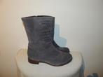 Ugg grijze leren laarzen sier werk voering voetbed 40