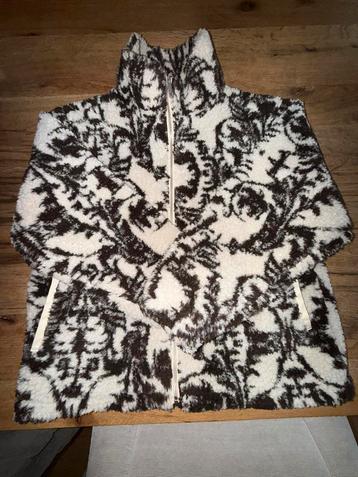 Hele mooie, zachte, Yaya jas mt 38/M beschikbaar voor biedingen