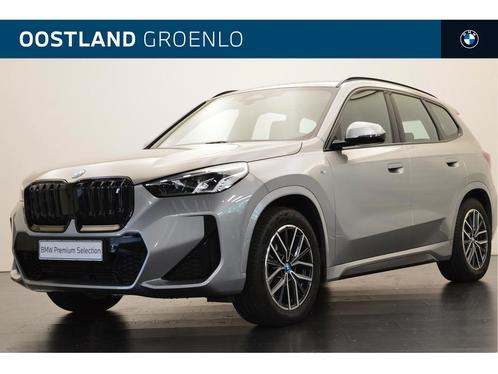BMW iX1 xDrive30 High Executive M Sport / Panoramadak / Trek, Auto's, BMW, Bedrijf, Te koop, iX1, 4x4, Achteruitrijcamera, Alarm