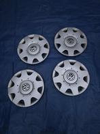 te koop een set wieldoppen van vw  15 inch voor 25 euro, Auto diversen, Wieldoppen, Ophalen of Verzenden, Zo goed als nieuw