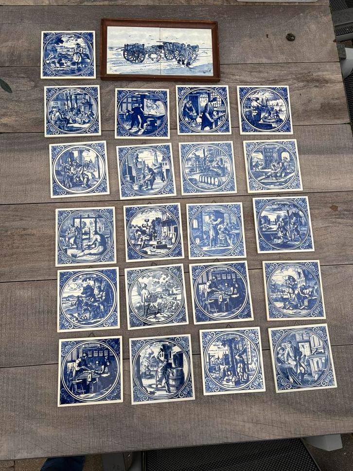 Delfsblauwe tegels en bordjes met ambachten, Antiek en Kunst, Antiek | Wandborden en Tegels, Ophalen