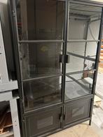 Woood metalen vitrinekast Ronja Zwart, Huis en Inrichting, Ophalen, 50 tot 100 cm, Zo goed als nieuw, 150 tot 200 cm