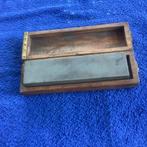 Wetsteen in houten kistje 20 euro, Ophalen