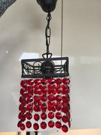 Zwarte hanglamp met rode glazen steentjes., Ophalen of Verzenden, Zo goed als nieuw, Minder dan 50 cm