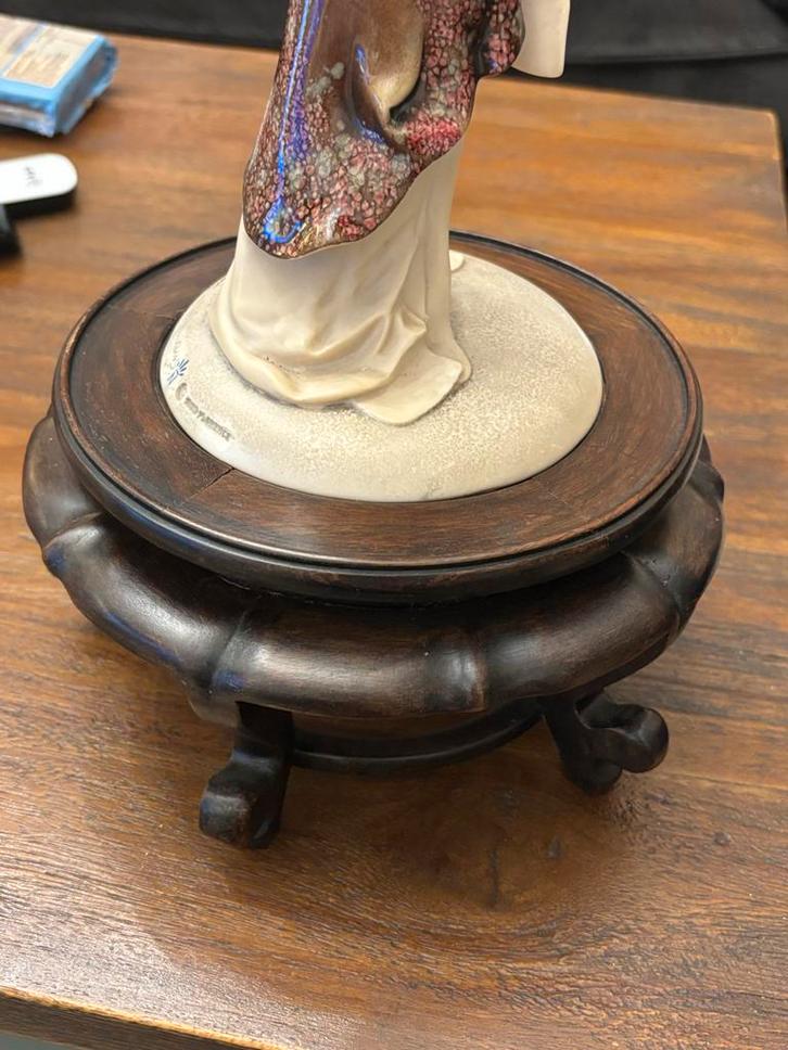 Vintage Capodimonte Porseleinen Beeld - Dame met Vogel, Antiek en Kunst, Kunst | Beelden en Houtsnijwerken, Ophalen of Verzenden