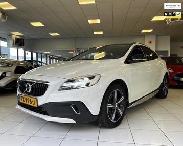 Volvo V40 Cross Country 1.5 T3 Nordic+/NAP/Glazen dak/Dealer beschikbaar voor biedingen