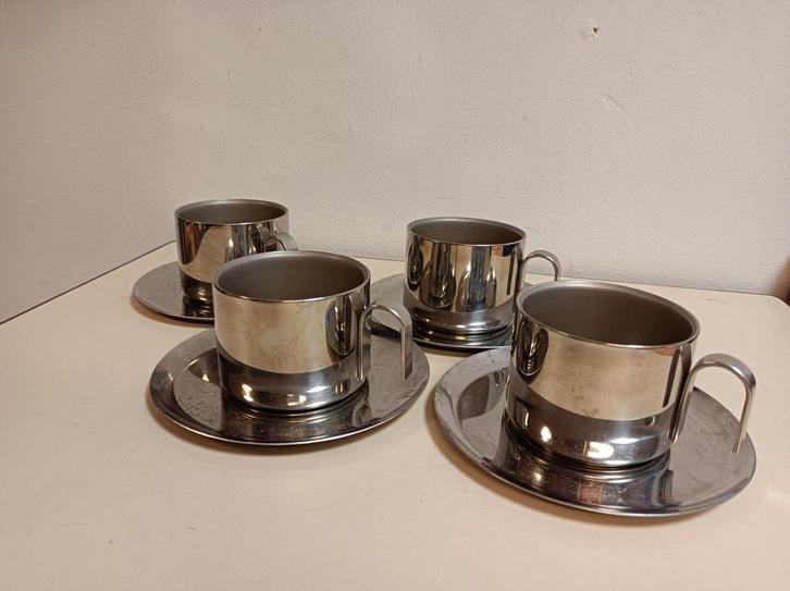 RVS Dubbelwandig kop en schotels DE, Huis en Inrichting, Keuken | Servies, Kop(pen) en/of Schotel(s), Overige stijlen, Ophalen of Verzenden