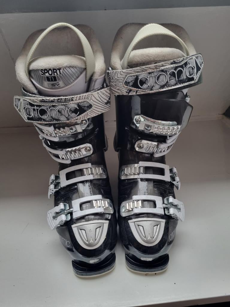 Atomic Skischoenen - Zo goed als nieuw!, Sport en Fitness, Skiën en Langlaufen, Ophalen, Schoenen, Zo goed als nieuw, Atomic