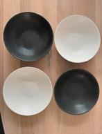 4 diepe borden zwart wit, Overige typen, Ophalen of Verzenden, Overige stijlen, Glas