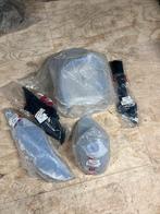 Partij nieuwe Sym orbit 3 kappen, Ophalen of Verzenden, Zo goed als nieuw, Kap