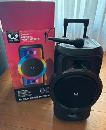 Bluetooth party speaker  beschikbaar voor biedingen