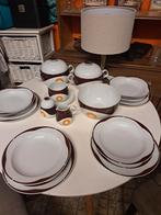 Vintage Servies met Bruine en oranje Accenten, Huis en Inrichting, Keuken | Servies, Ophalen, Gebruikt, Overige stijlen, Aardewerk
