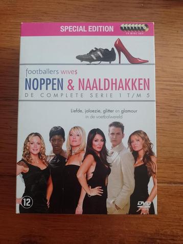 Noppen & Naaldhakken, de complete serie 1 t/m 5 (13 DVD'S) beschikbaar voor biedingen