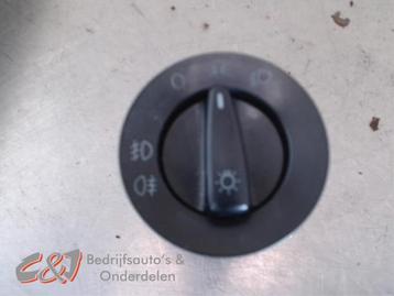Licht Schakelaar van een Volkswagen Polo beschikbaar voor biedingen