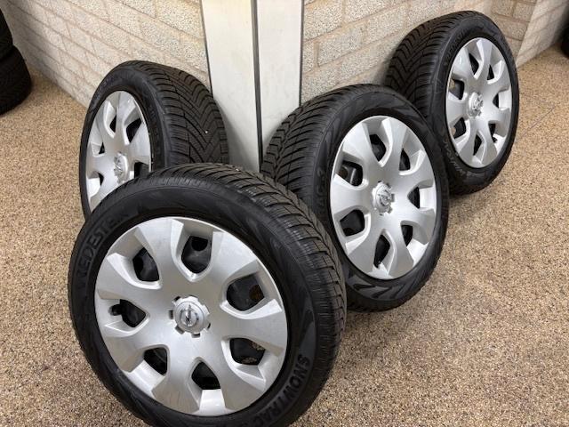 Winterwielenset Opel Meriva -B-, Auto-onderdelen, Banden en Velgen, Banden en Velgen, Winterbanden, 16 inch, 205 mm, Ophalen of Verzenden