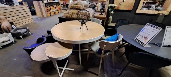 Sfeervolle Ronde Eettafel - MOET deze week weg, Huis en Inrichting, Tafels | Eettafels, Zo goed als nieuw, Vier personen, Rond
