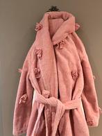 Zalmroze badjas met bloemendetails, Ophalen of Verzenden, Zo goed als nieuw, Roze, Overige typen